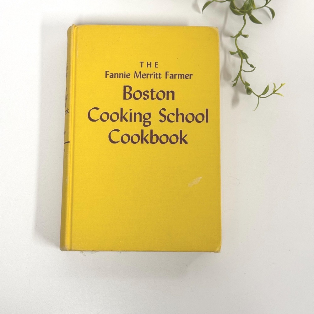 The Boston cooking school cookbook by Fannie Merrit Farmer- vtg cookbook- 1959